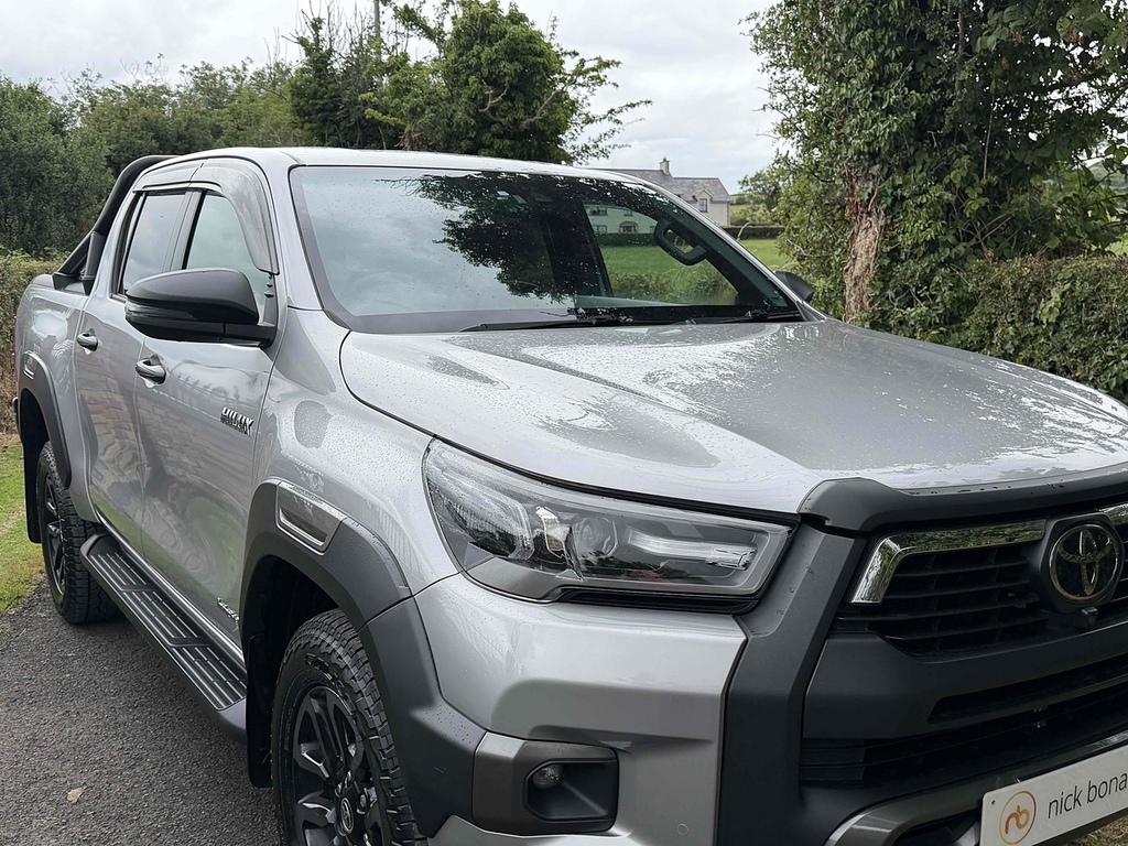 Toyota HILUX D-4d Invincible X Silver #3