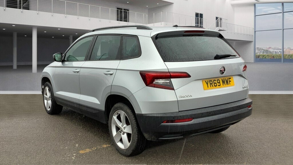 Skoda Karoq 1.6 Tdi Se YR69MWF Silver #3