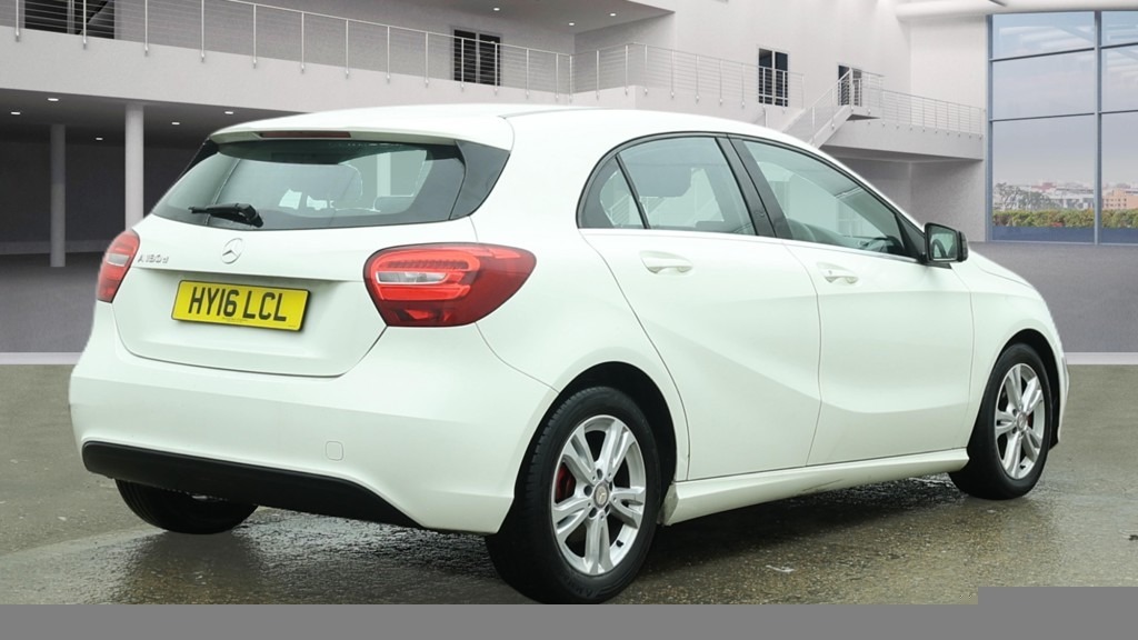 Mercedes-Benz A Class A180d Se Leather Ulez 20 Tax 80 Mpg HY16LCL White #6