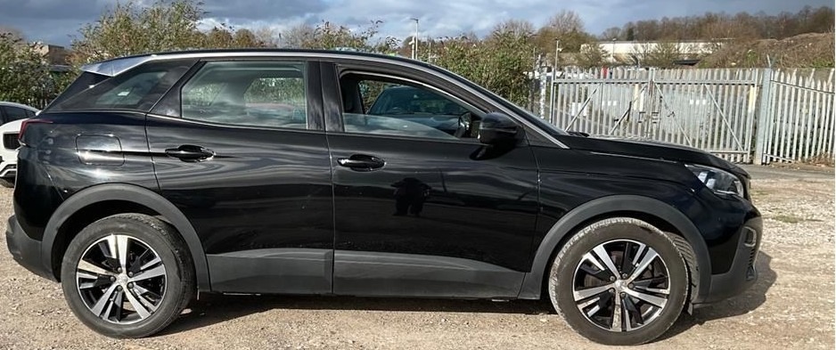 Peugeot 3008 1.6 Bluehdi 120 Active 8 Services Ulez M KS17GKX Black #5