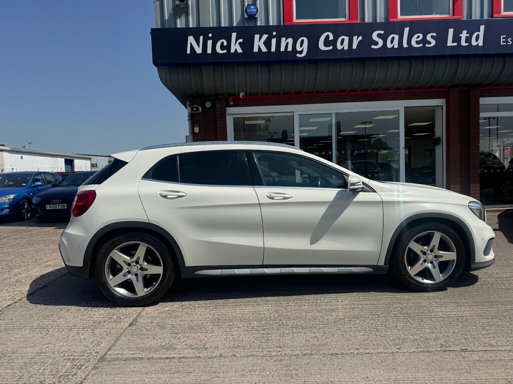 Mercedes-Benz GLA Class Gla 200 Cdi Amg Line Premium Nav Cam FX64VHE White #4