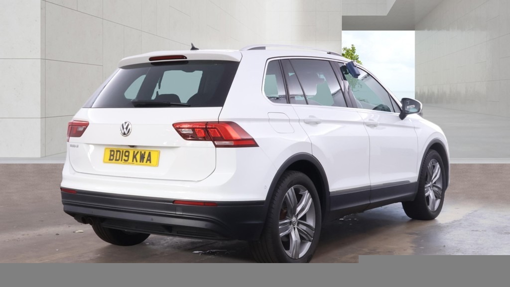 Volkswagen Tiguan 1.5 Tsi Evo 150 Match Nav Car Net Apps White #5