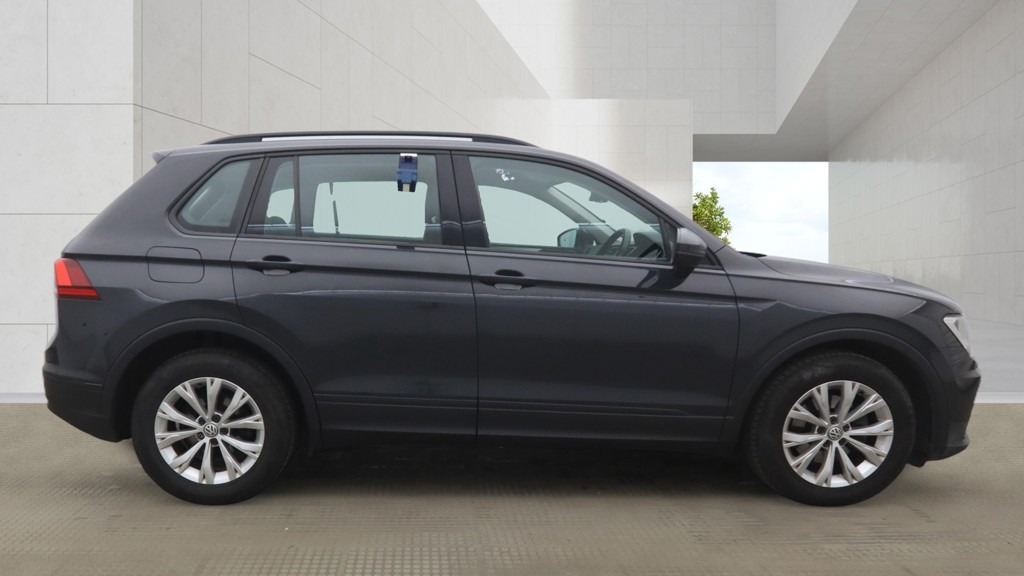 Volkswagen Tiguan 2.0 Tdi 115 S Ulez Dab Bluetooth Grey #5