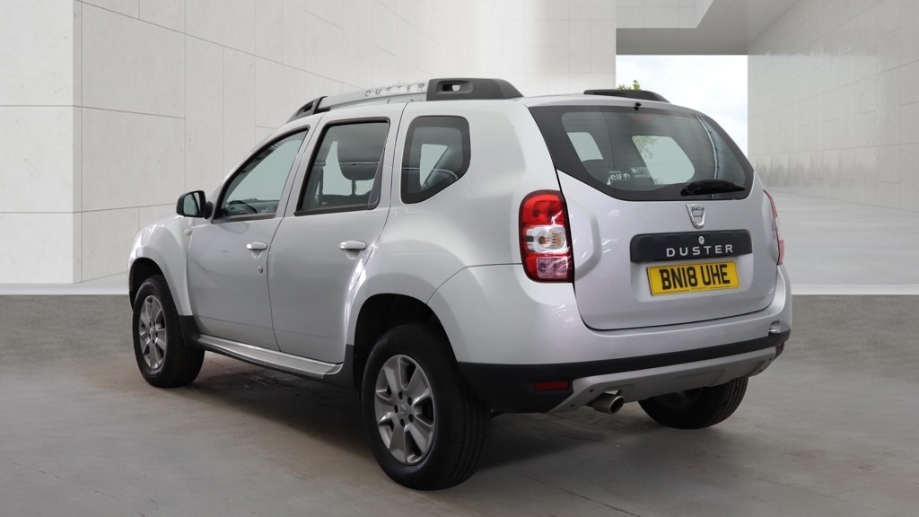 Dacia Duster 1.5 Dci 110 Laureate 4X4 Silver #3