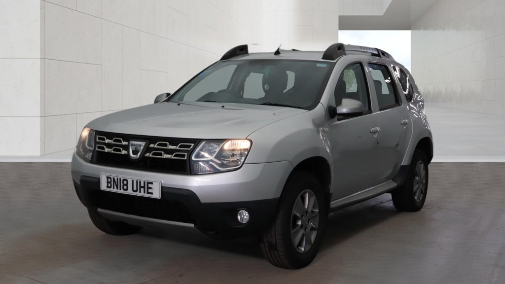 Dacia Duster 1.5 Dci 110 Laureate 4X4 Silver #2
