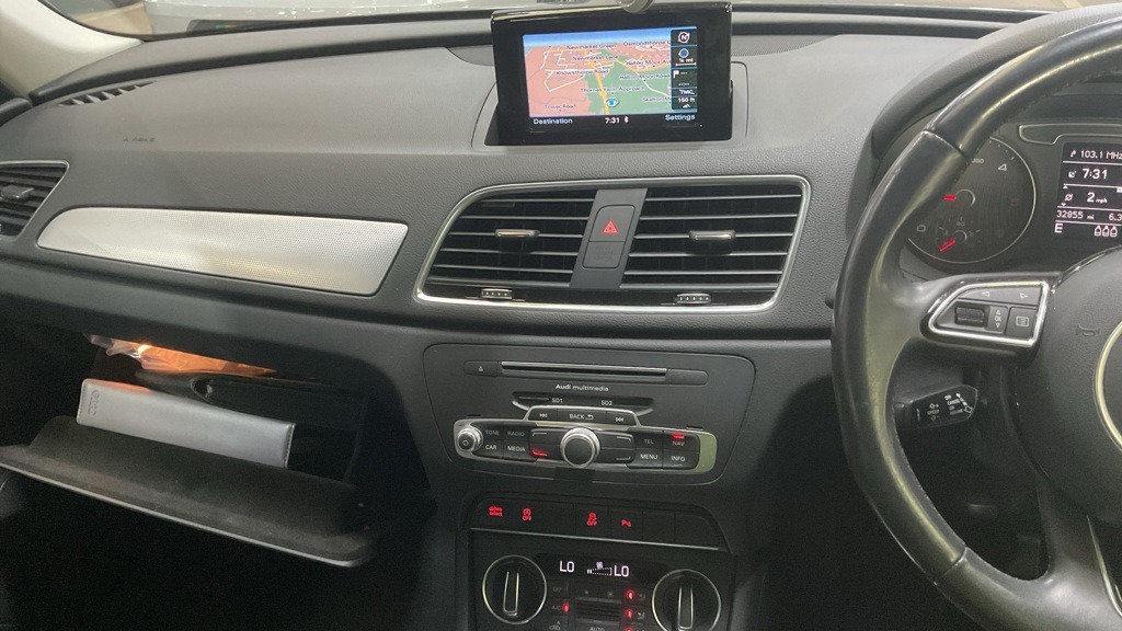 Audi Q3 2.0 Tdi Se Tech Pack Nav Ulez 62 Mpg Grey #3