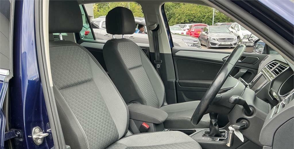 Volkswagen Tiguan 2.0 Tdi 150 Se 9 Services Ulez Dab Ca FE17GYJ Blue #3