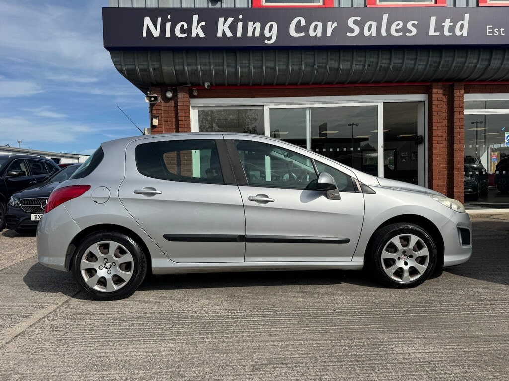 Peugeot 308 1.6 Hdi 92 Access 20 Tax 70 Mpg Air Con Silver #4