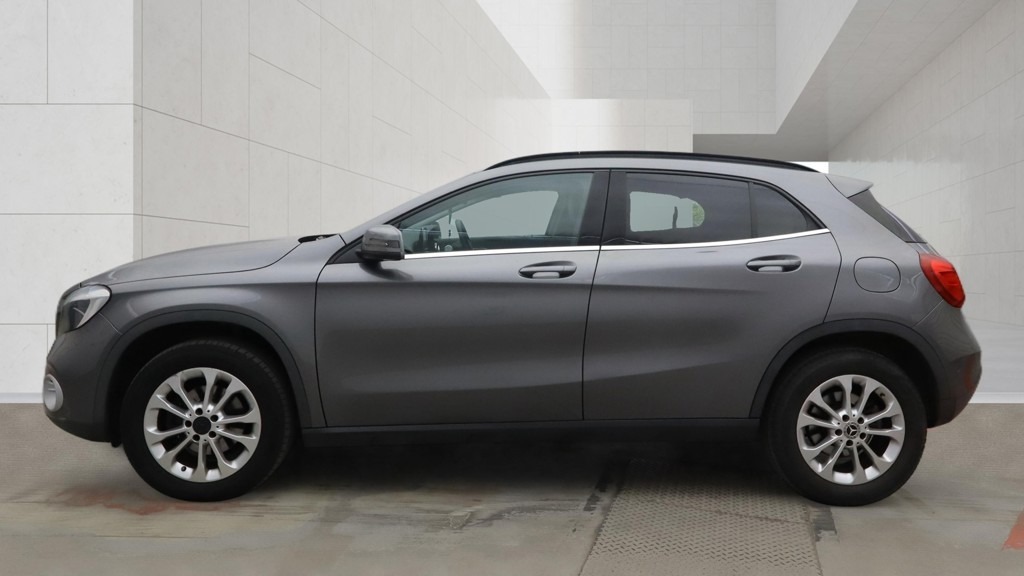 Mercedes-Benz GLA Class Gla 200 Se Executive Nav Leather C DK68RWN Grey #6