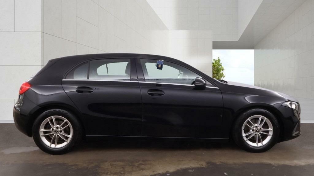 Mercedes-Benz A Class A180d Se Nav Camera Ulez 68 Mpg YA18JTZ Black #6
