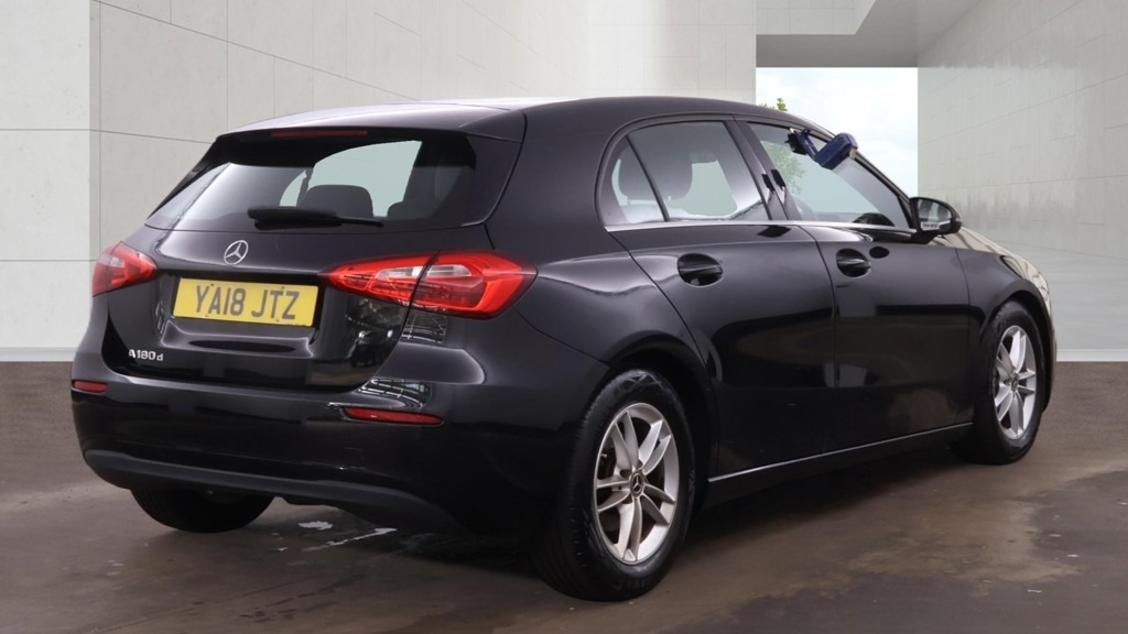 Mercedes-Benz A Class A180d Se Nav Camera Ulez 68 Mpg YA18JTZ Black #5