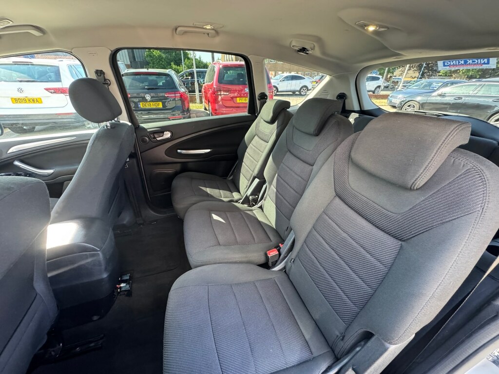 Ford S-Max  White #21