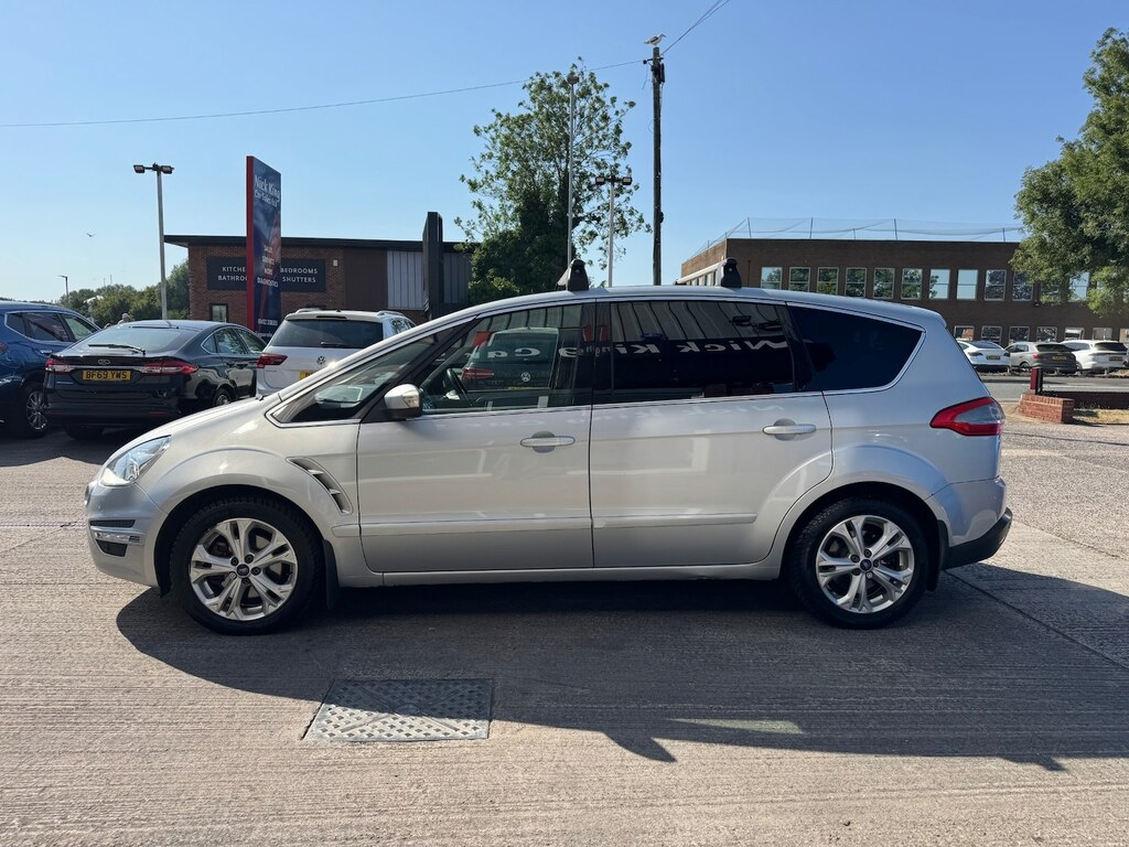 Ford S-Max  White #7