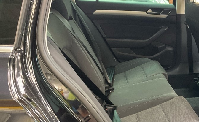 Volkswagen Passat Grey #10