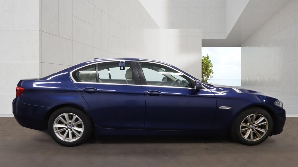 BMW 5 Series 520D 190 Se Step Pro Media Leather VN66XFF Blue #5