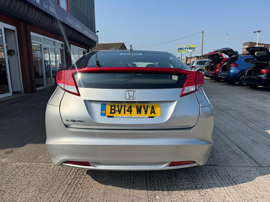 Honda Civic Black Edition White #8