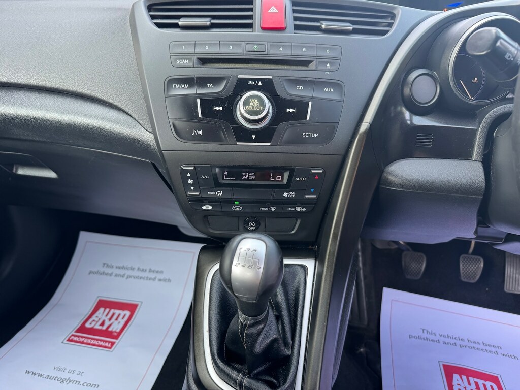 Honda Civic Black Edition White #22