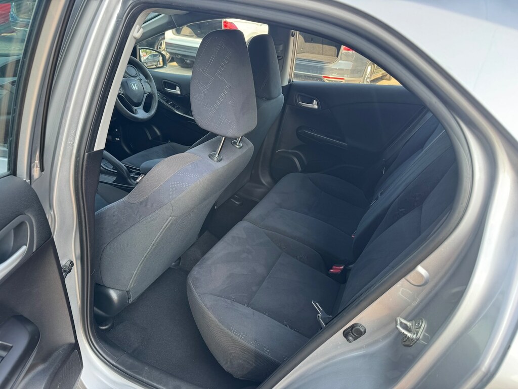 Honda Civic Black Edition White #18