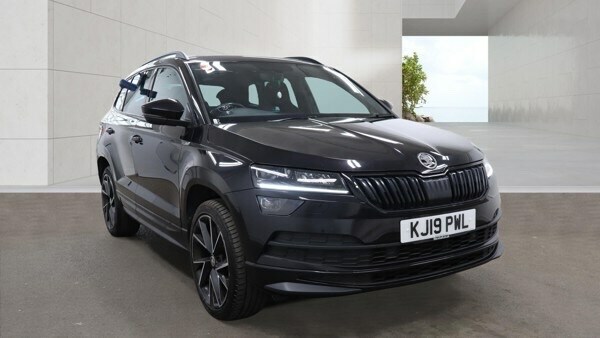 Skoda Karoq 1.5 Tsi Sport Line 4X4 Dsg Black