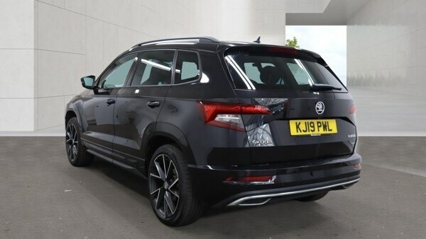 Skoda Karoq 1.5 Tsi Sport Line 4X4 Dsg Black #3