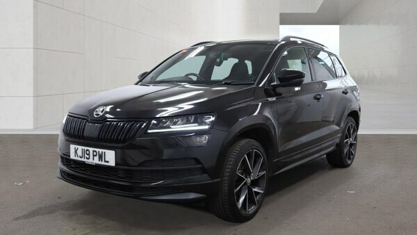 Skoda Karoq 1.5 Tsi Sport Line 4X4 Dsg Black #2
