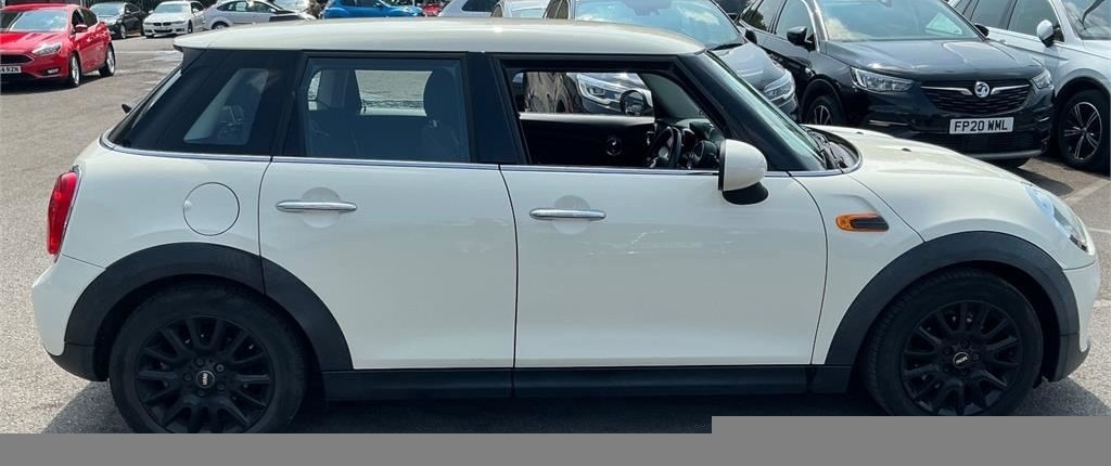 Mini Hatch Back Euro 6 Ss 136 Ps White #4