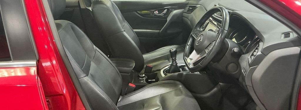 Nissan X-Trail 1.6 Dci Tekna 4Wd 7 Seats Panroof Nav Red #3
