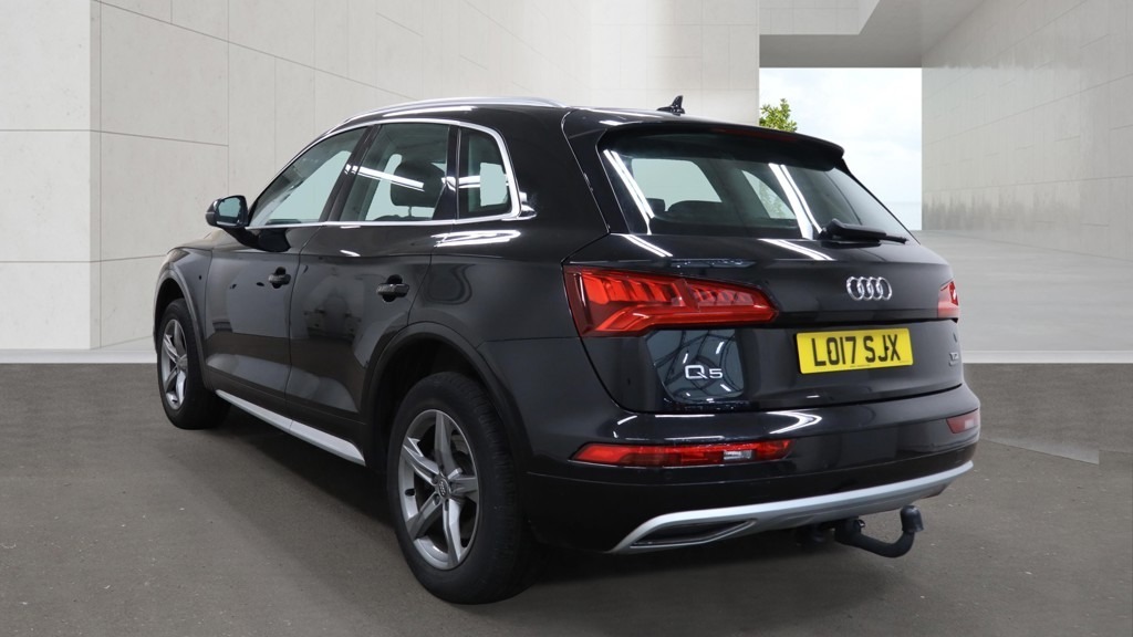 Audi Q5 2.0 Tdi Quattro Sport S Tronic Tech Pack Black #2
