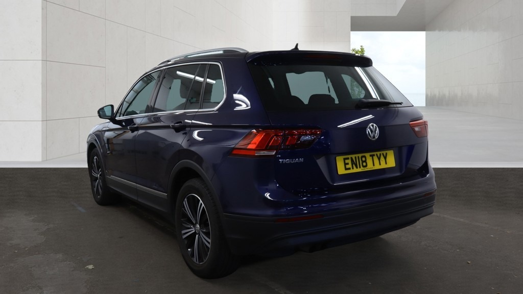 Volkswagen Tiguan Suv Grey #2