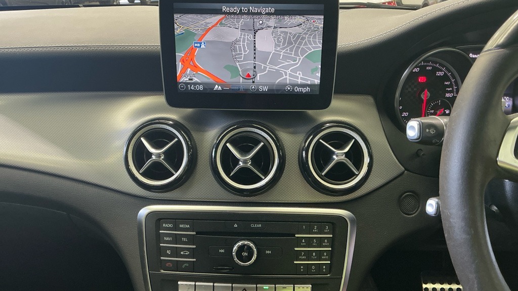 Mercedes-Benz A Class A200d Whiteart Black #4
