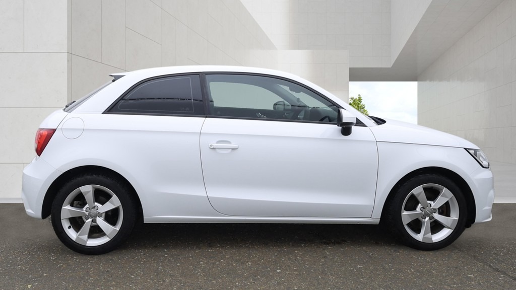 Audi A1 1.6 Tdi Sport Dab Bluetooth 74 Mpg Ul White #6