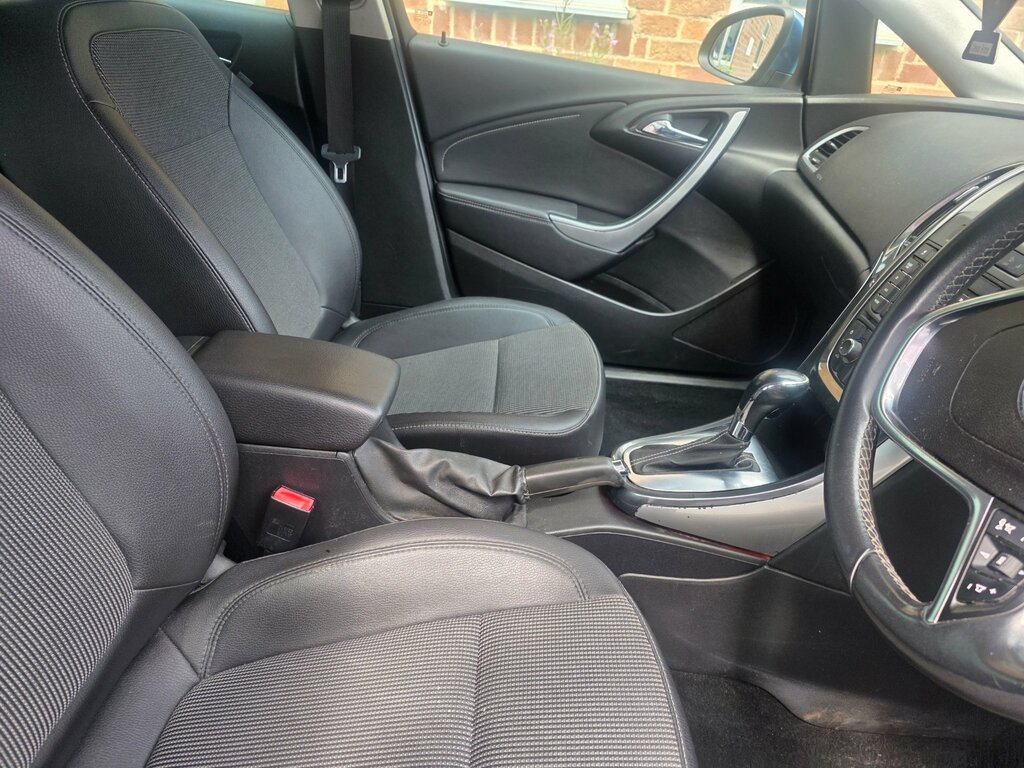 Vauxhall Astra 2.0 Cdti Se Sports Tourer Euro 5 Blue #4