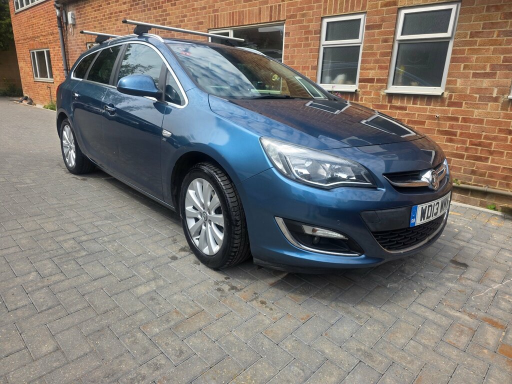 Vauxhall Astra 2.0 Cdti Se Sports Tourer Euro 5 Blue #2