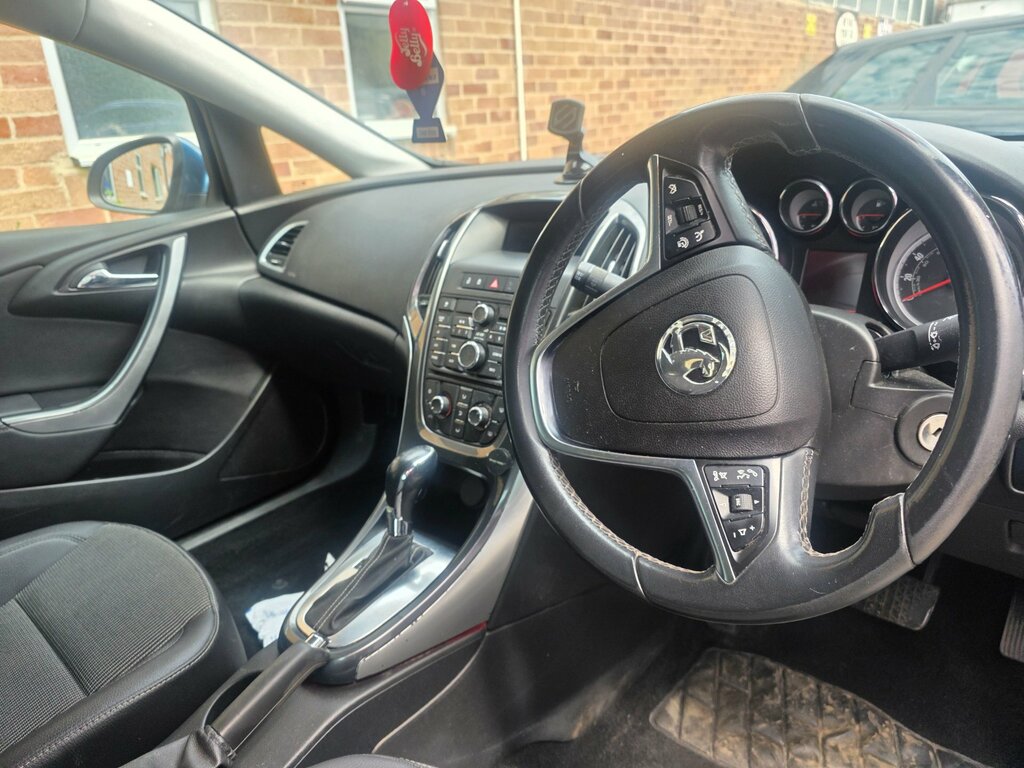 Vauxhall Astra 2.0 Cdti Se Sports Tourer Euro 5 Blue #6