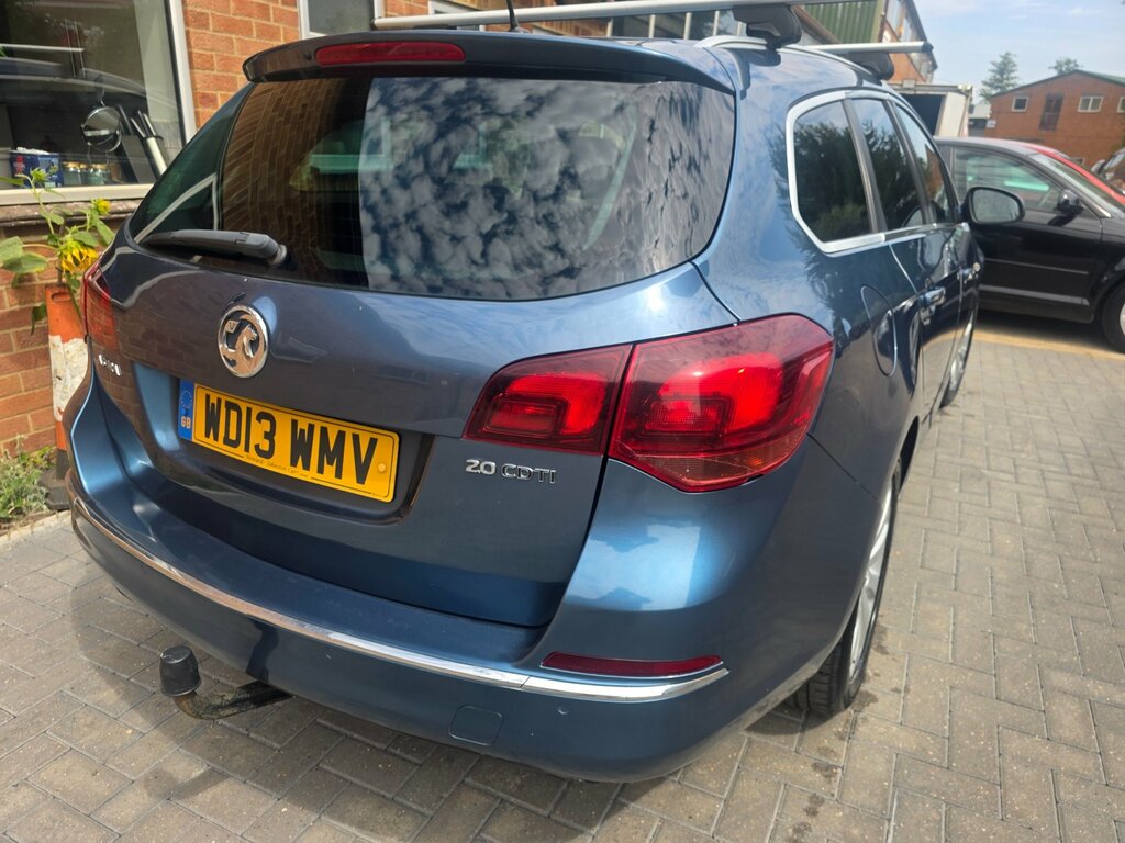 Vauxhall Astra 2.0 Cdti Se Sports Tourer Euro 5 Blue #5