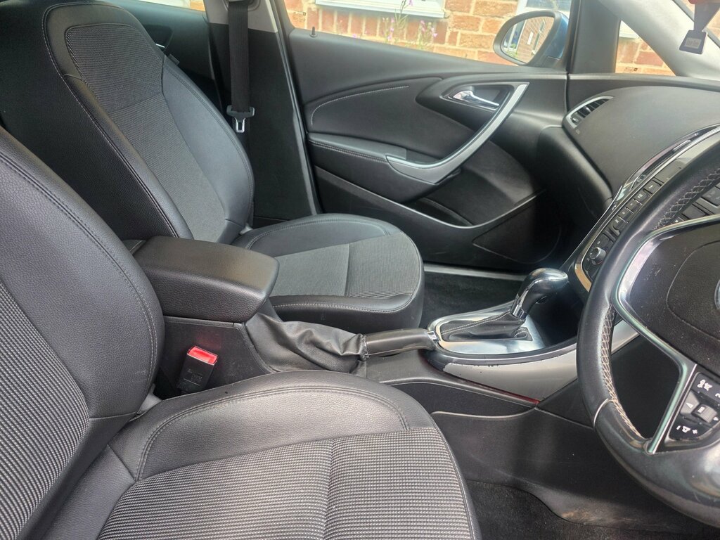 Vauxhall Astra 2.0 Cdti Se Sports Tourer Euro 5 Blue #3