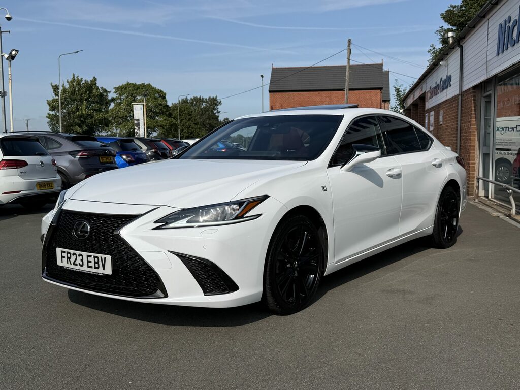 Lexus ES Hybrid White #4