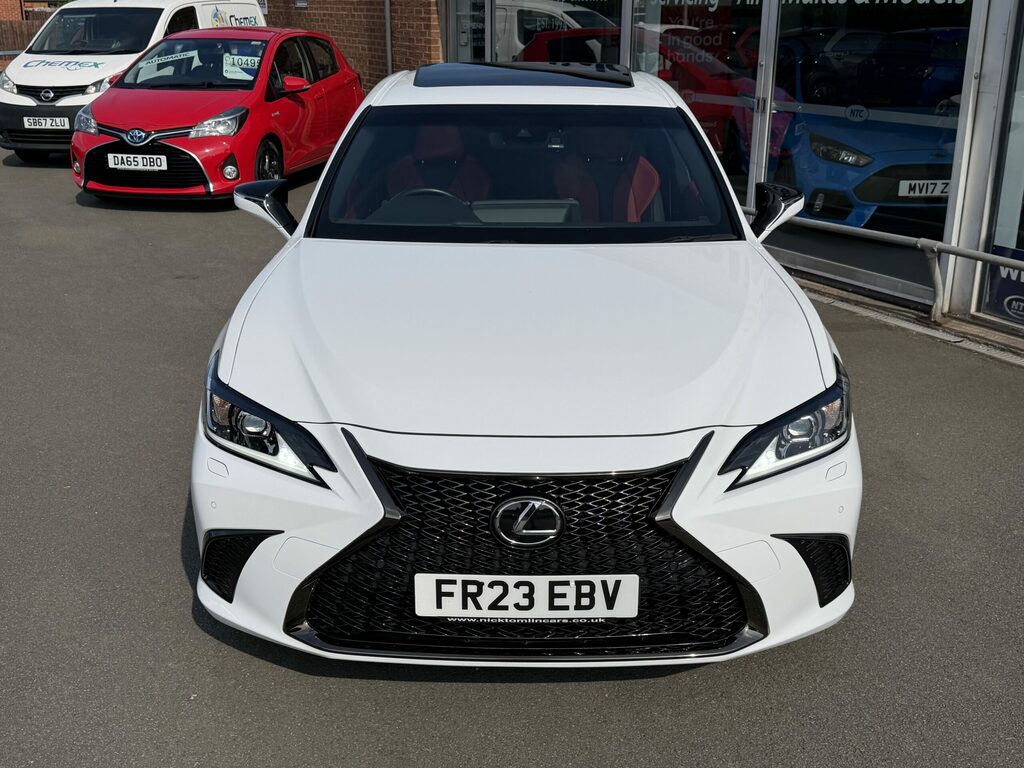 Lexus ES Hybrid White #3