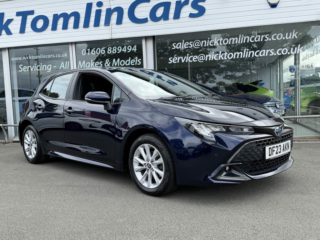 Toyota Corolla Hybrid Black #5