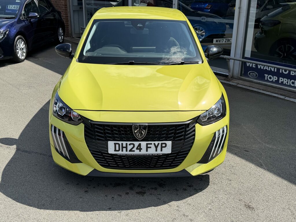 Peugeot 208 Petrol Yellow #3