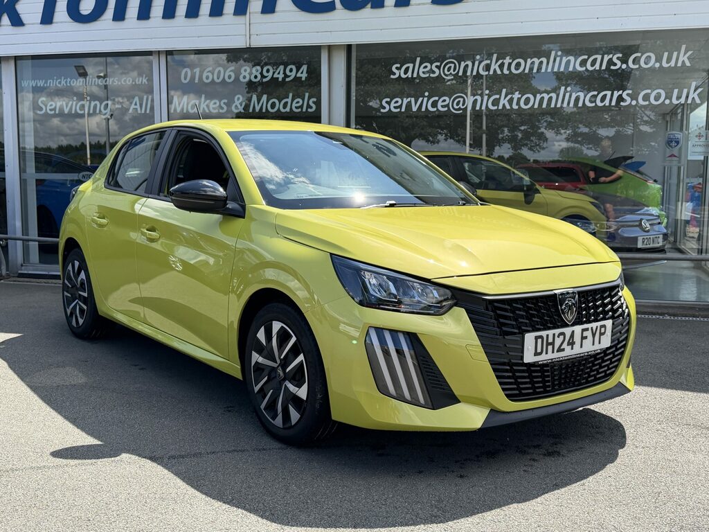Peugeot 208 Petrol Yellow #6