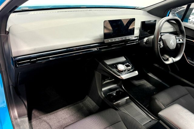 MG MG4 150Kw Se Ev Long Range 64Kwh Black #8