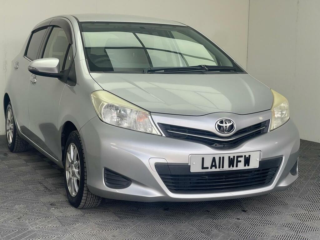 Toyota Yaris 1.33 Dual Vvt-i Tr Multidrive S Euro 5 20111 Silver