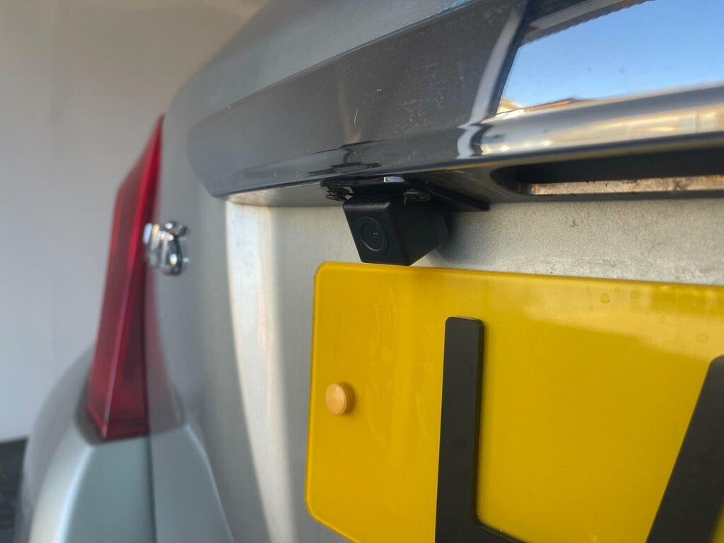 Toyota Yaris 1.33 Vvt-i Sr Red #26