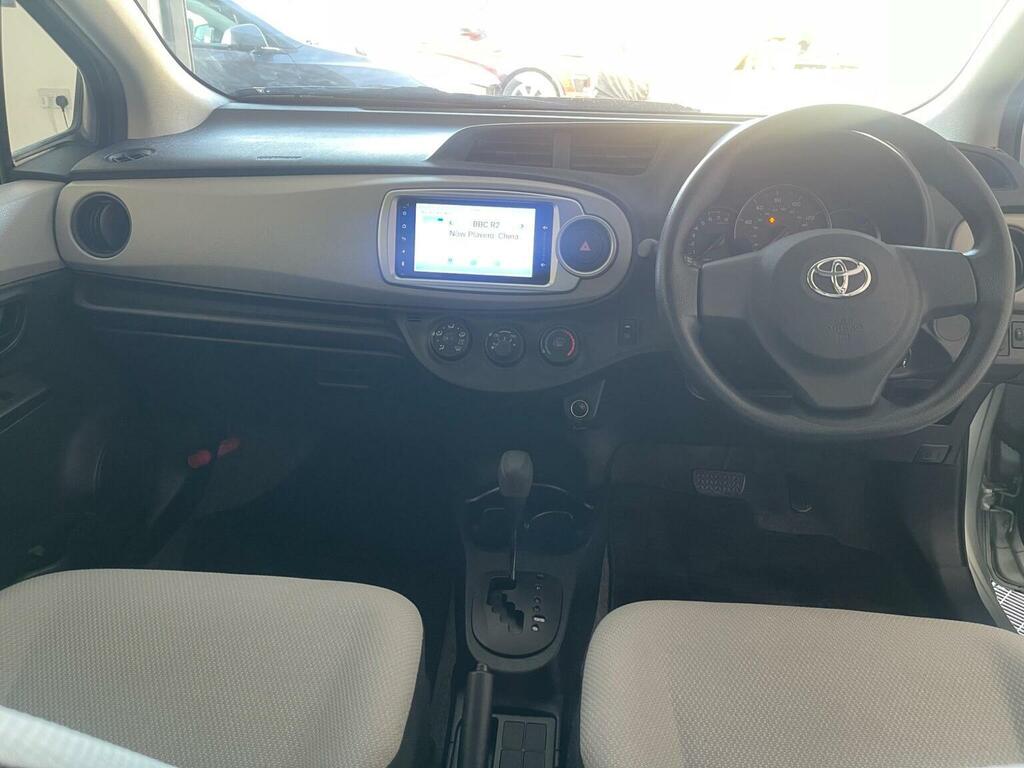 Toyota Yaris 1.33 Vvt-i Sr Red #7