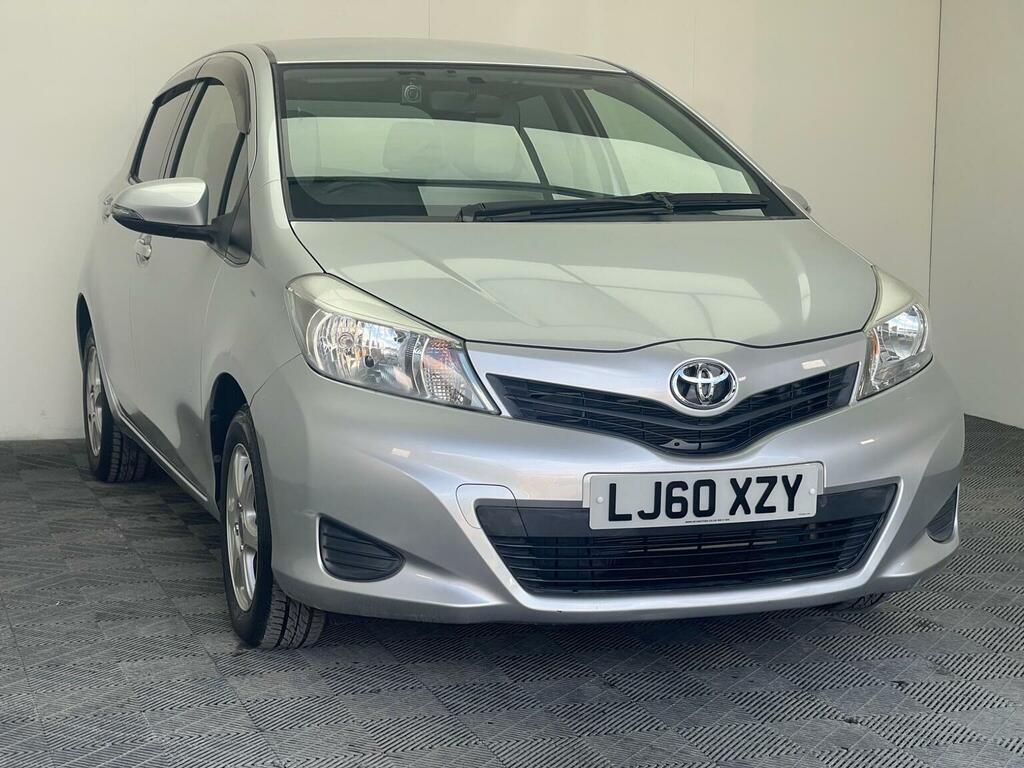 Toyota Yaris 1.33 Dual Vvt-i Tr Red #1