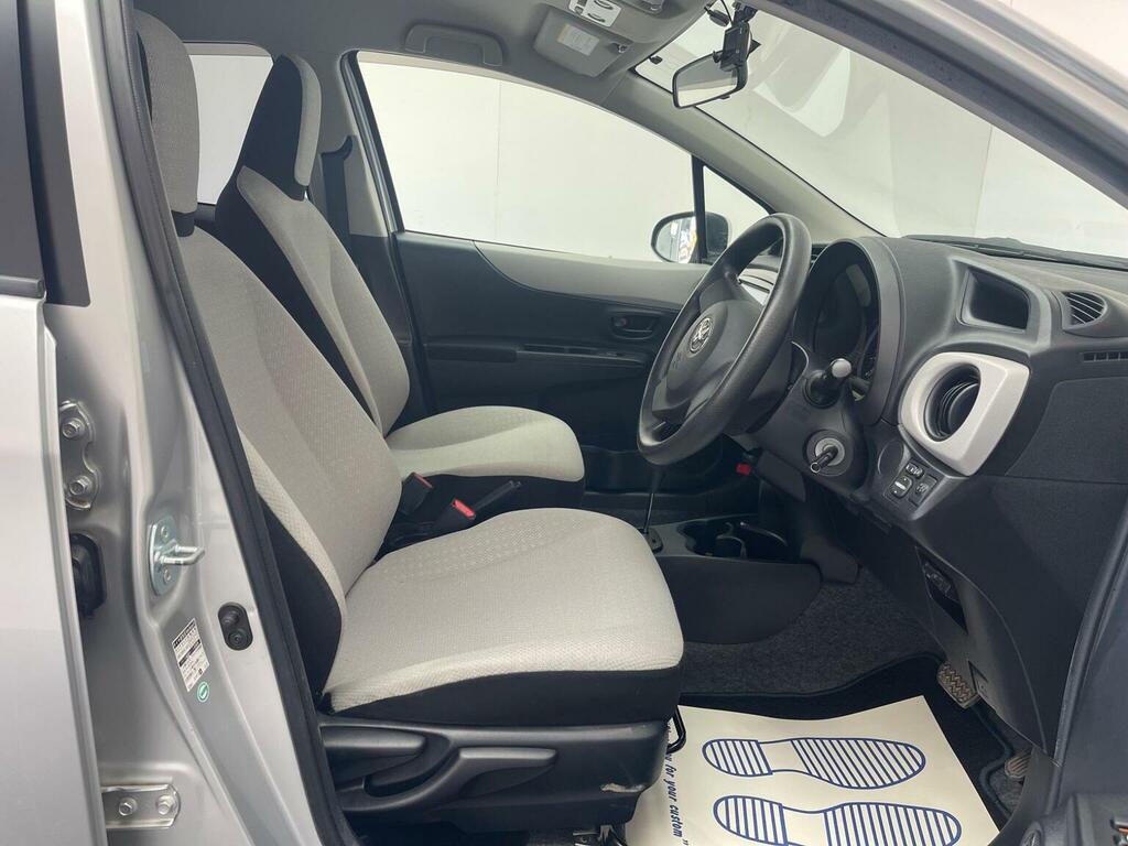 Toyota Yaris 1.33 Dual Vvt-i Tr Red #8