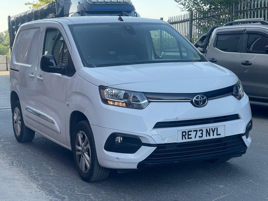 Toyota Proace City 1.5 Bluehdi Design Short Panel Van Swb Euro 6 White