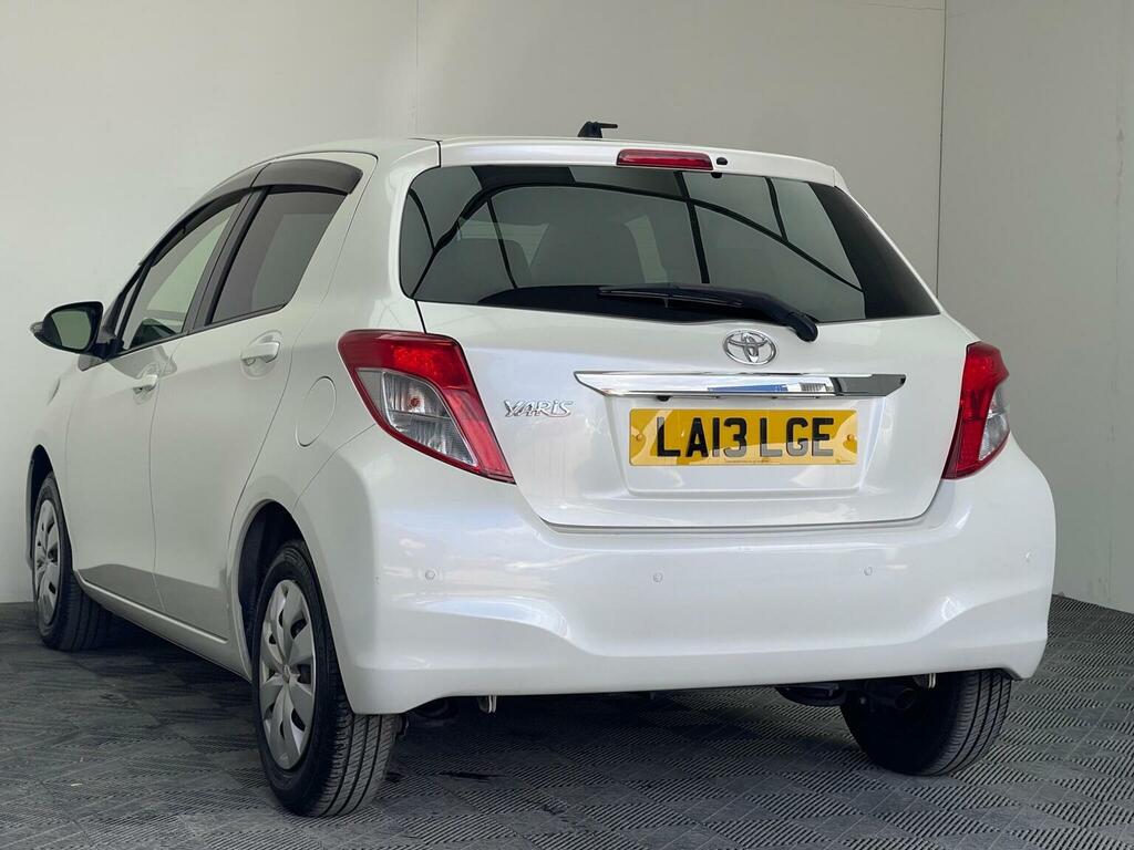 Toyota Yaris 1.33 Dual Vvt-i Icon Multidrive S Euro 5 White #4