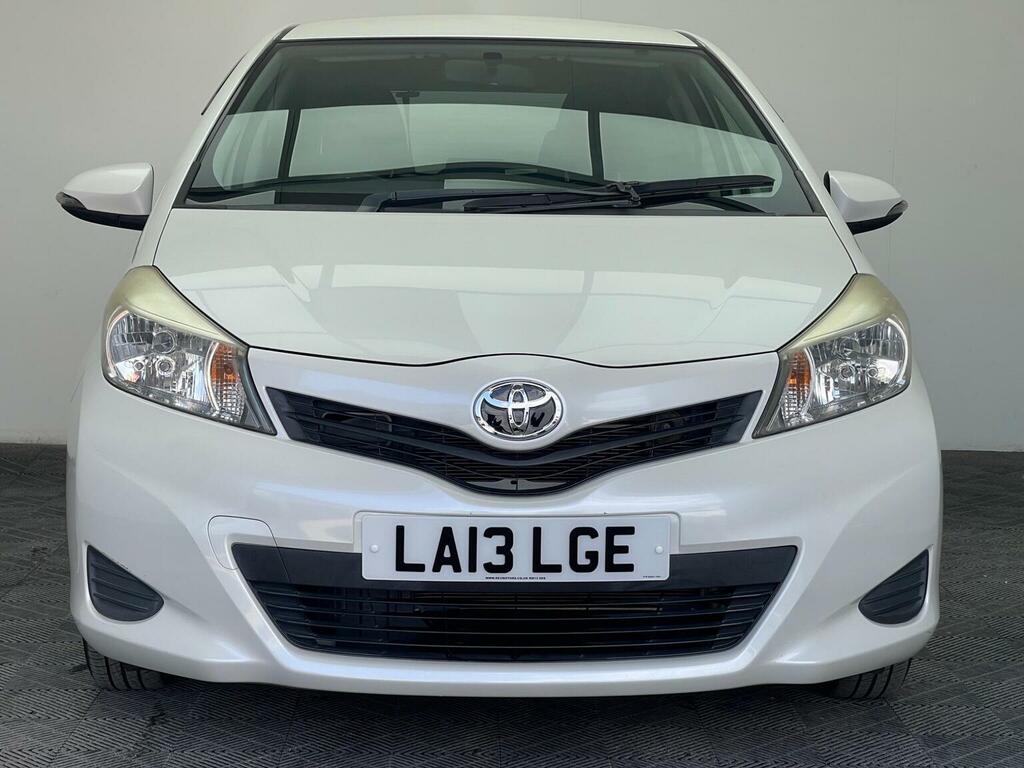 Toyota Yaris 1.33 Dual Vvt-i Icon Multidrive S Euro 5 White #2